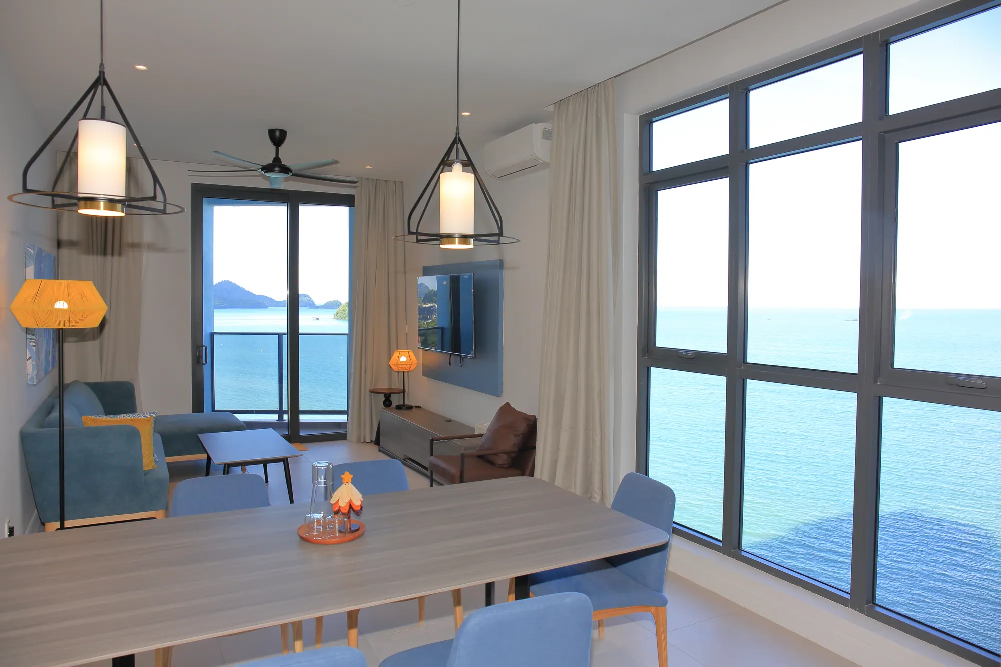 Tropicana Assana Suite · Three-Bedroom Seaview Residence — photo 1