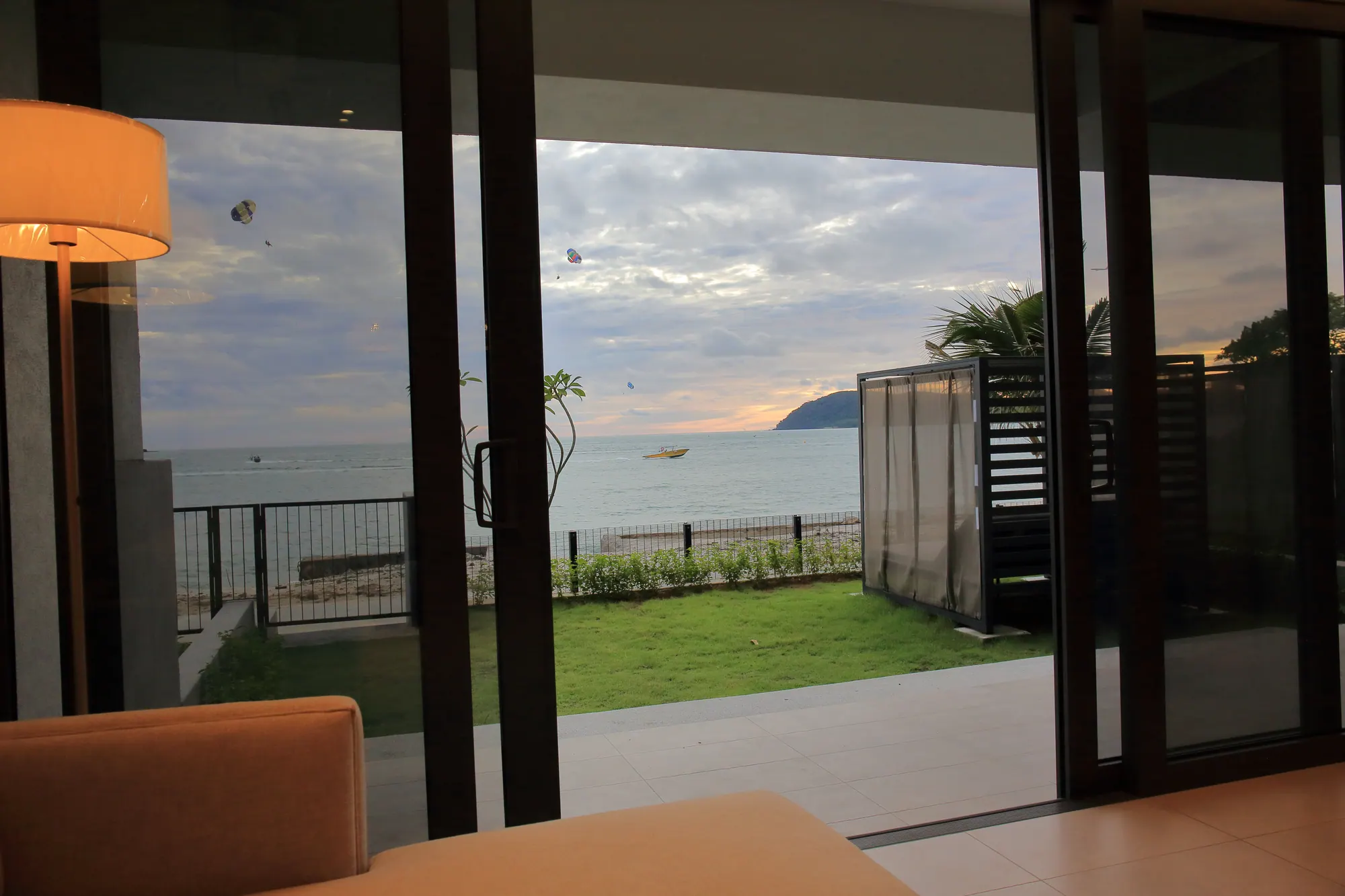 Tropicana Merissa Suite · Sea-View Suite — photo 2