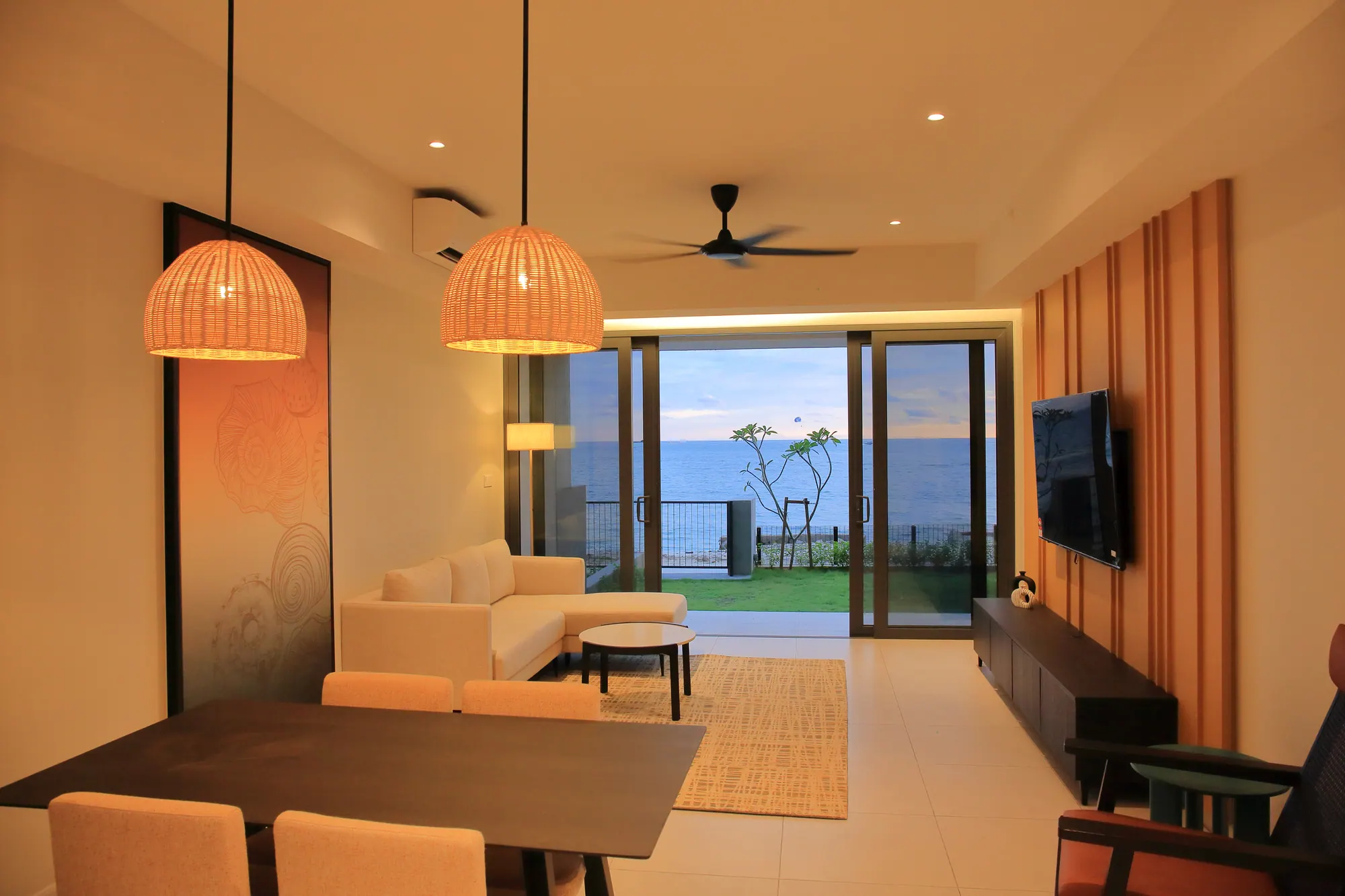 Tropicana Merissa Suite · Sea-View Suite — photo 3